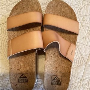 Reef Women's Cushion Vista Hi Slide Sandals